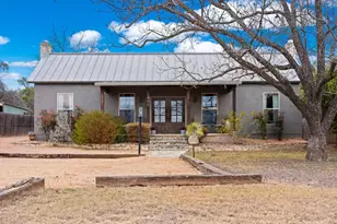 406 Cross Mountain Dr, Fredericksburg, TX 78624 - Photo 4