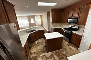 1041 Disraeli Cir, Pflugerville, TX 78660 - Photo 8