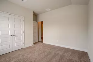 137 Goldfinch Dr, San Marcos, TX 78666 - Photo 12