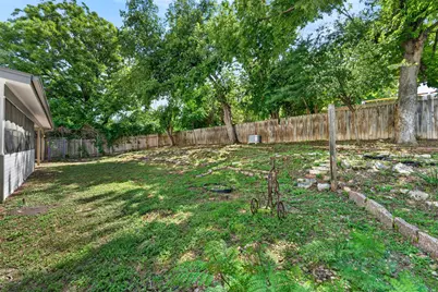 1010 Louise Street, Marble Falls, TX 78654 - Photo 26