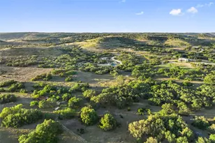 370 Gray Wolf, Blanco, TX 78606 - Photo 6