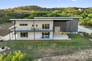 370 Gray Wolf, Blanco, TX 78606 - Photo 2