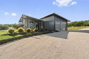 370 Gray Wolf, Blanco, TX 78606 - Photo 2