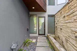 1907 W 30th St, Austin, TX 78703 - Photo 8