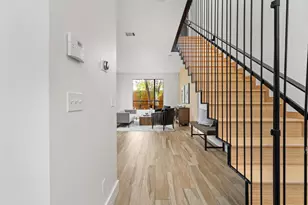 1907 W 30th St, Austin, TX 78703 - Photo 2