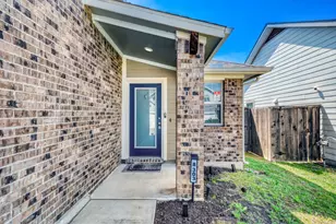 8303 Cottage Rose Dr, Austin, TX 78744 - Photo 4