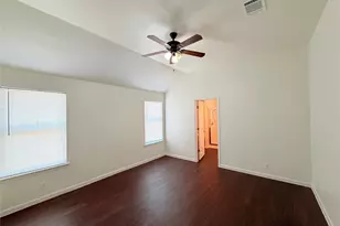 124 Estate Cove, Hutto, TX 78634 - Photo 12