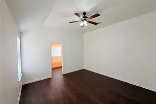 124 Estate Cove, Hutto, TX 78634 - Photo 14
