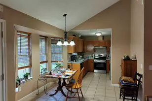 611 Clearcreek Dr, Leander, TX 78641 - Photo 2