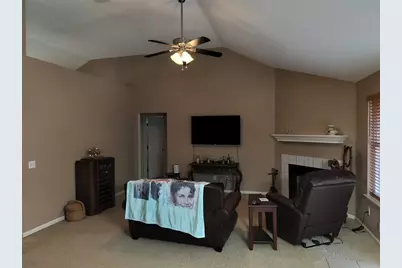 611 Clearcreek Drive, Leander, TX 78641 - Photo 4