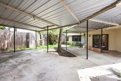 2404 E 14th Street, Austin, TX 78702 - Photo 4