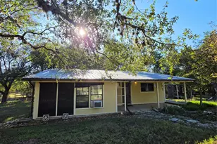311 Barton Meadow Dr, Dripping Springs, TX 78620 - Photo 2