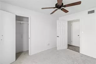 405 Lynch St, Smithville, TX 78957 - Photo 14