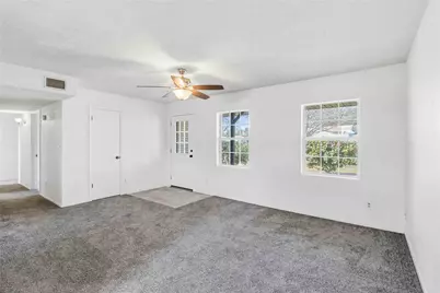 405 Lynch Street, Smithville, TX 78957 - Photo 6