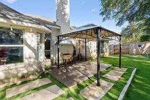 3101 Persimmon Valley Trail, Austin, TX 78732 - Photo 32