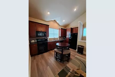 1601 Miriam Avenue #311, Austin, TX 78702 - Photo 4