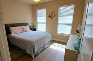 1601 Miriam Ave, Austin, TX 78702 - Photo 6