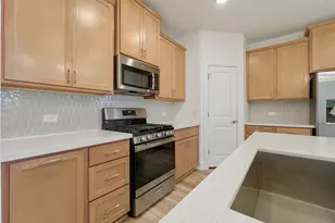 1208 Carvin Wy, Pflugerville, TX 78660 - Photo 4