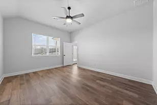 9704 Gladsome Path, Manor, TX 78653 - Photo 6