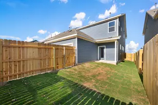 229 Leeland Dr, Liberty Hill, TX 78642 - Photo 34