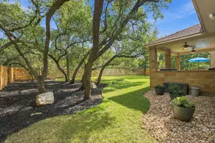 7816 Bettis Trophy Dr, Austin, TX 78739 - Photo 34