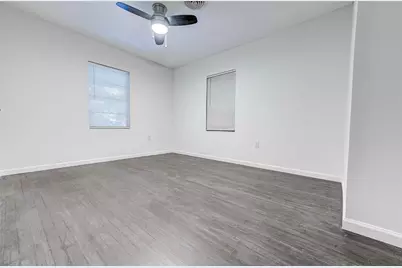 110 W Saint Johns Avenue, Austin, TX 78752 - Photo 22