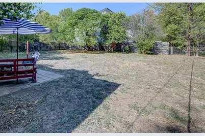 110 W Saint Johns Avenue, Austin, TX 78752 - Photo 32