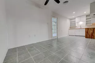 110 W St Johns Ave, Austin, TX 78752 - Photo 10