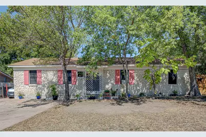 110 W Saint Johns Avenue, Austin, TX 78752 - Photo 1