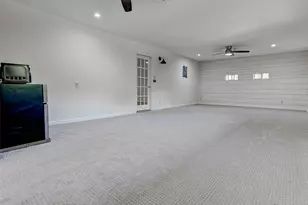 110 W St Johns Ave, Austin, TX 78752 - Photo 26