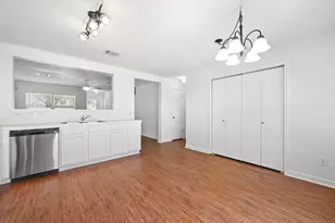 13520 Alysheba Dr, Del Valle, TX 78617 - Photo 10