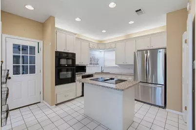 711 Brazos Avenue, Rockdale, TX 76567 - Photo 10