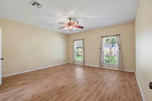 711 Brazos Ave, Rockdale, TX 76567 - Photo 16