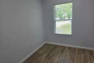 4803 Peach Grove Rd, Austin, TX 78744 - Photo 12