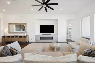 310 Westfield St, Hutto, TX 78634 - Photo 10