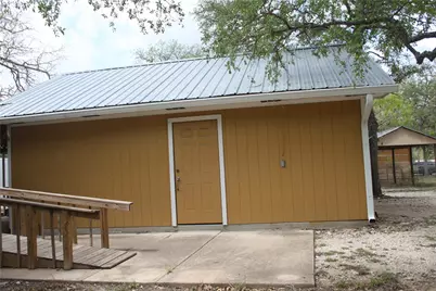 936 Fm 1185, Lockhart, TX 78644 - Photo 36