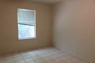 516 Lenora Dr, Taylor, TX 76574 - Photo 6