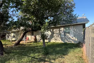 223 Co Rd 303, Bertram, TX 78605 - Photo 4
