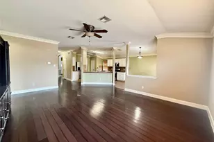 12820 Waynespur Ln, Elgin, TX 78621 - Photo 8