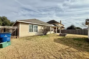 12820 Waynespur Ln, Elgin, TX 78621 - Photo 24