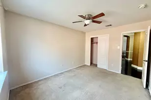 12820 Waynespur Ln, Elgin, TX 78621 - Photo 20