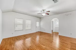 1007 Papaya Cove, Hutto, TX 78634 - Photo 8