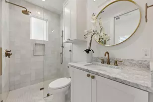2105 S L Davis Ave, Austin, TX 78702 - Photo 14