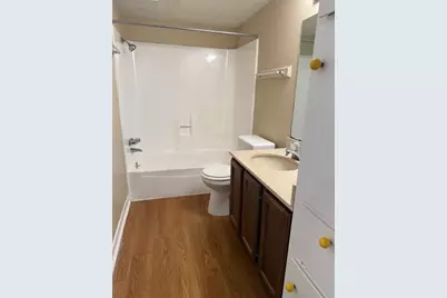 1000 W 26th Street #104, Austin, TX 78705 - Photo 8