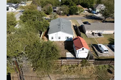 1011 Porter Street, Taylor, TX 76574 - Photo 32