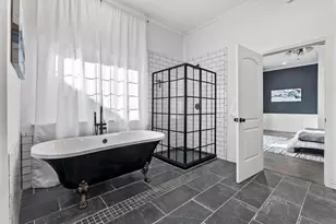 1011 Porter St, Taylor, TX 76574 - Photo 18