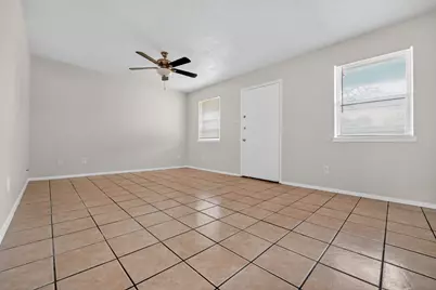306 Calhoun Drive, Rockdale, TX 76567 - Photo 6