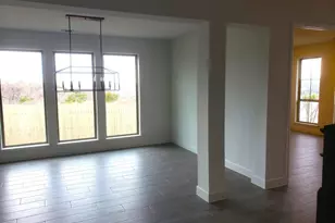 205 Roseleaf Ct, Liberty Hill, TX 78642 - Photo 16