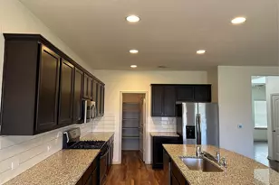 1440 Fairhaven Gtwy, Georgetown, TX 78626 - Photo 2