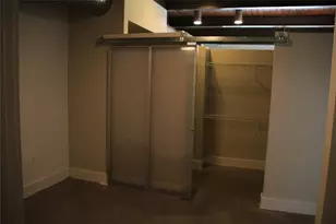 2205 N Lamar Blvd, Austin, TX 78705 - Photo 10